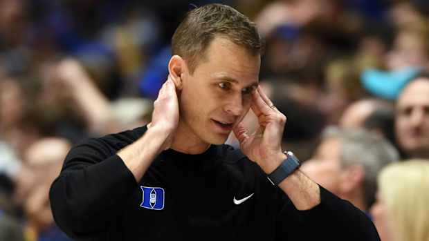 UNC basketball versus Duke